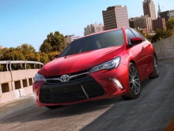 Giá xe Toyota Camry 2.5 G