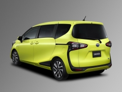 Giá xe Toyota Sienna LE