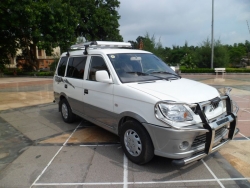 Giá xe Mitsubishi Jolie MB