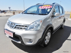 Giá xe Nissan Livina Facelift